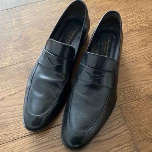 Mens To Boot New York black dress shoes. Made in Italy